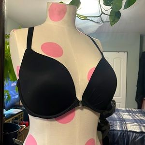 Bra 36DD Front-close